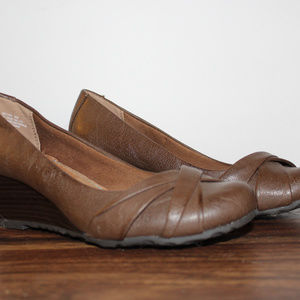 brown wedge dress shoes